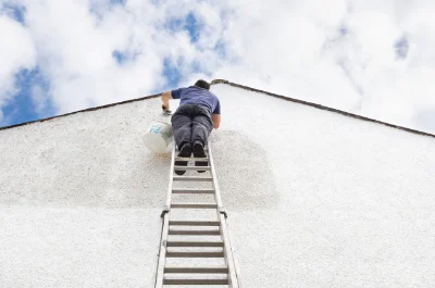 Peinture extérieure à Saint-Pierre-le-Bost — façades et ravalement